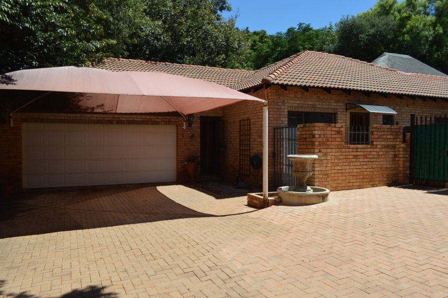 3 Bedroom Property for Sale in Wilkoppies North West
